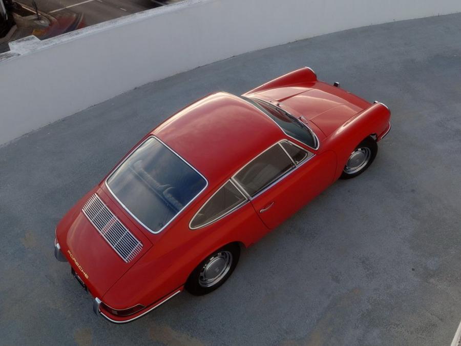  Porsche 911 2.0 Coupe 1964 года  (фото 7 из 15)